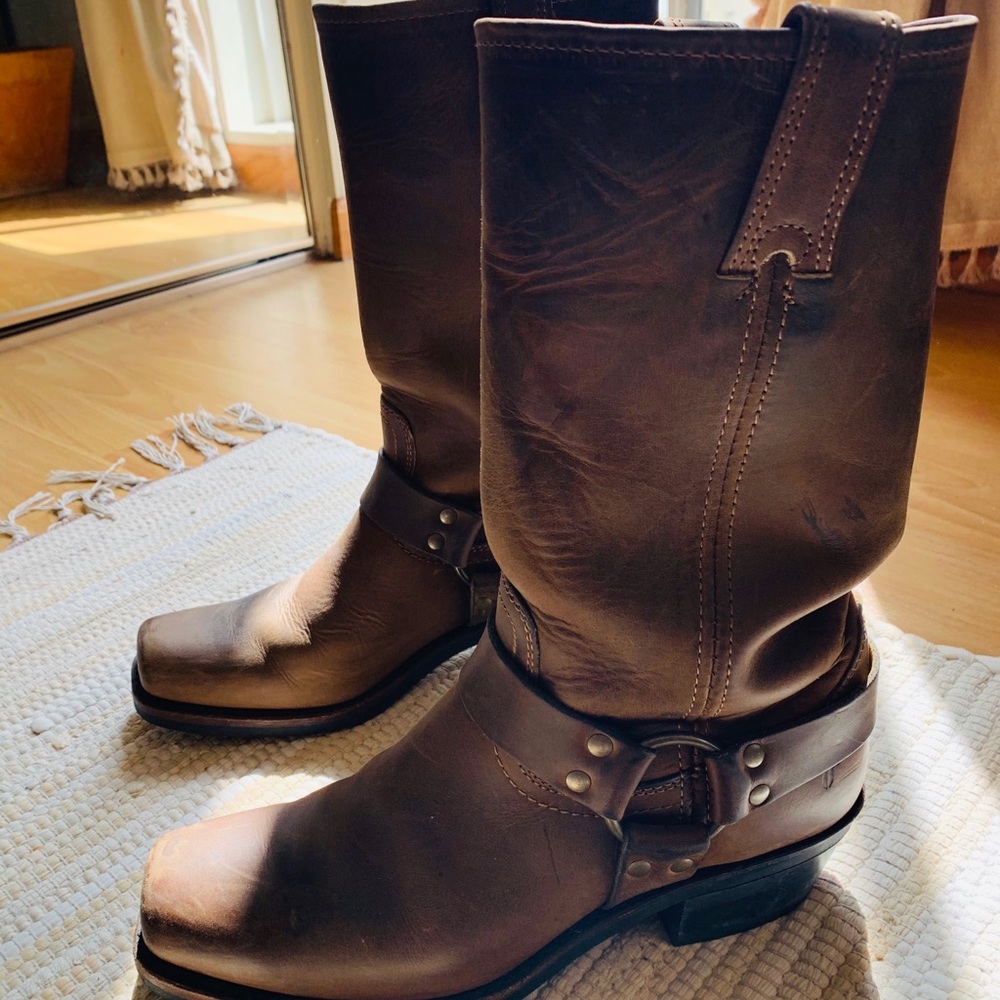Frye Harness 12R Boots